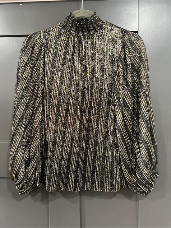 Vince Camuto Tops - Vince Camuto Black & Gold Metallic Pleated High-Neck Blouse